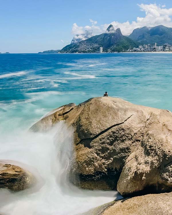 Centro de Operações Rio - ⛅O CÉU CONTINUARÁ PARCIALMENTE NUBLADO E SEM  PREVISÃO DE CHUVA ENTRE SEXTA E SÁBADO O Alerta Rio informa que, entre o  final desta quinta-feira (04/11)a nebulosidade estará