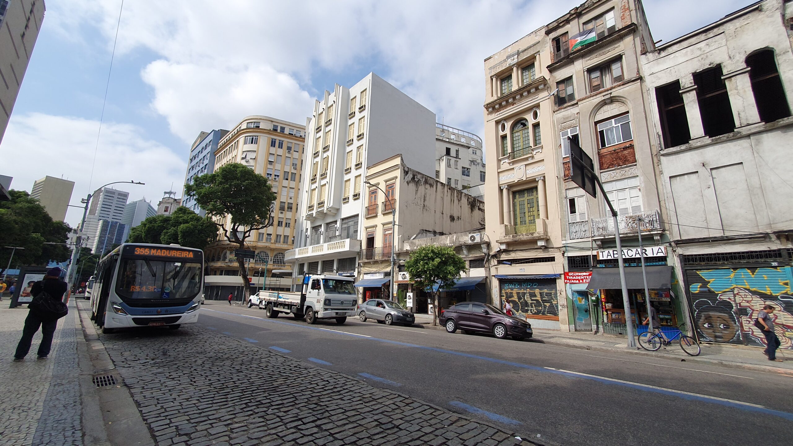 Previsão do tempo: Domingo (15/09) de chuva fraca e máxima de 30°C no Rio | Confira os próximos dias