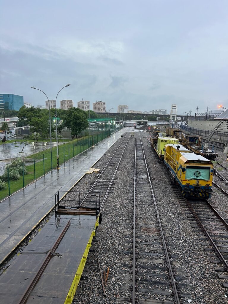 Sábado (24/01) tem previsão de chuva fraca e termômetros marcando máxima de 25°C na cidade do Rio