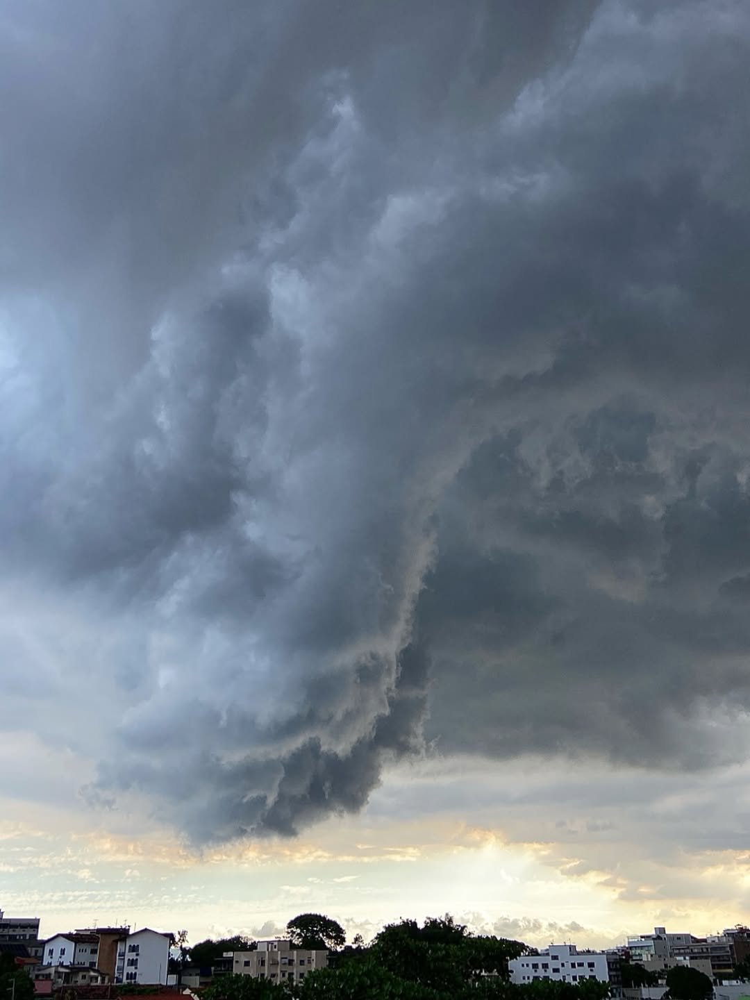 Cidade do Rio poderá ter chuva moderada em pontos isolados neste sábado (21/02)